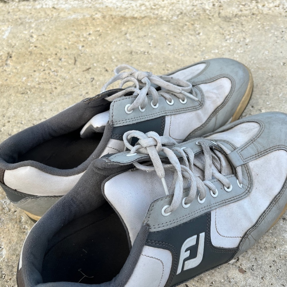 Footjoy FJ Originals 9.5 white grey